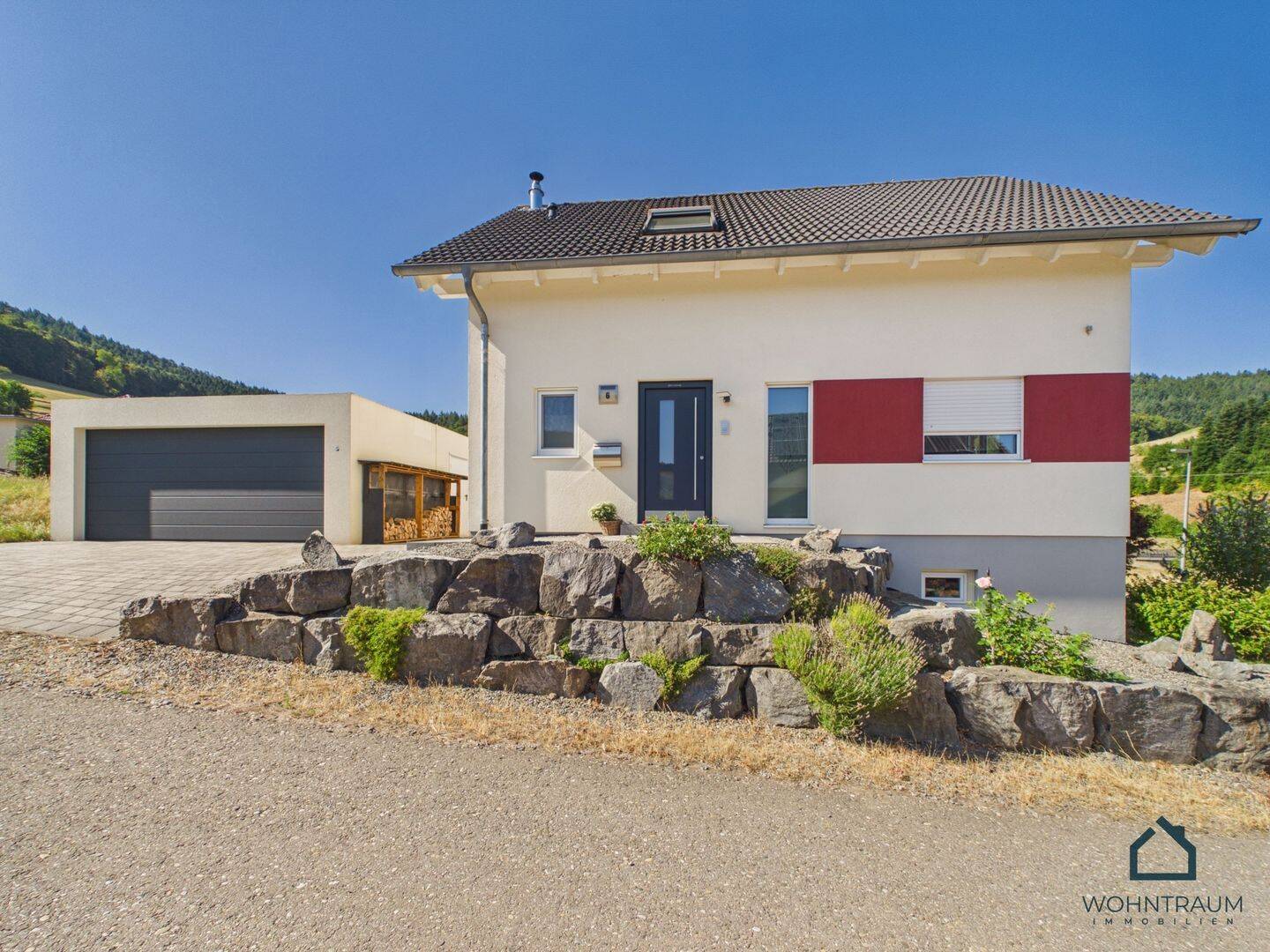 Traumhaftes Einfamilienhaus in ruhiger Lage mit Schwedenofen & Hochwertiger Küche, 77978 Schuttertal