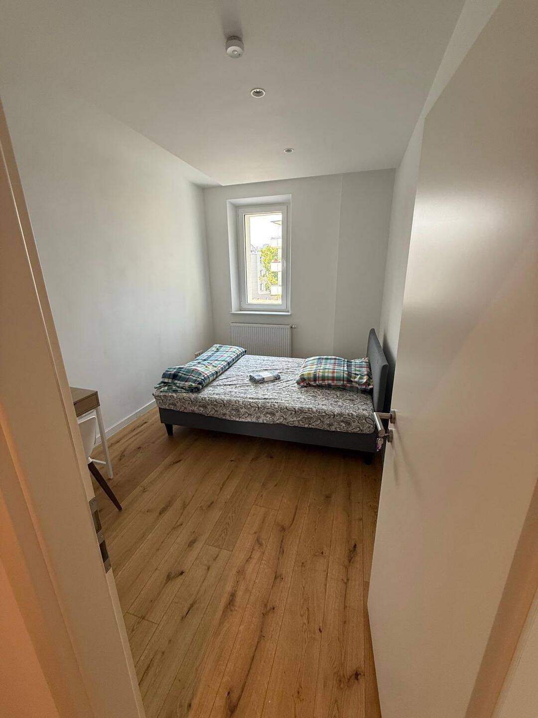Modernes möbliertes 4WG-Zimmer (1) in Nürnberg-Gibitzenhof – nur 490 € warm, alles inklusive, 90443 Nürnberg