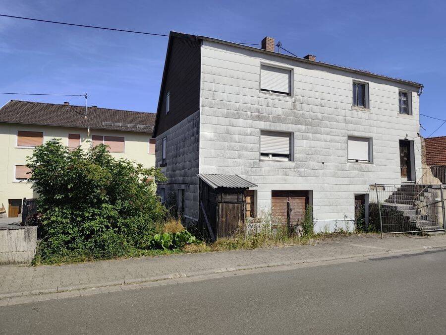 Provisionsfrei* Sanierungsbedürftiges Einfamilienhaus mit 630 m² Grundstück, 67700 Niederkirchen