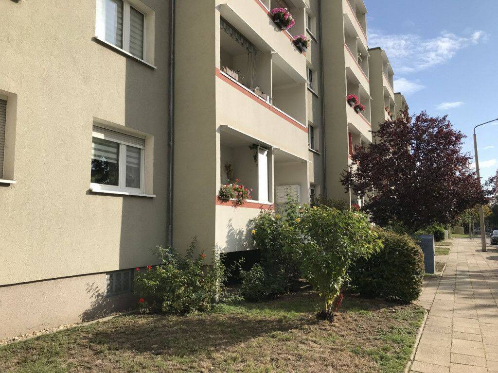 3-Raum-Wohnung mit Balkon und Dusche – WBS erforderlich!!!, 6122 Halle (Saale) (Nietleben Nördliche Neustadt Saaleaue)