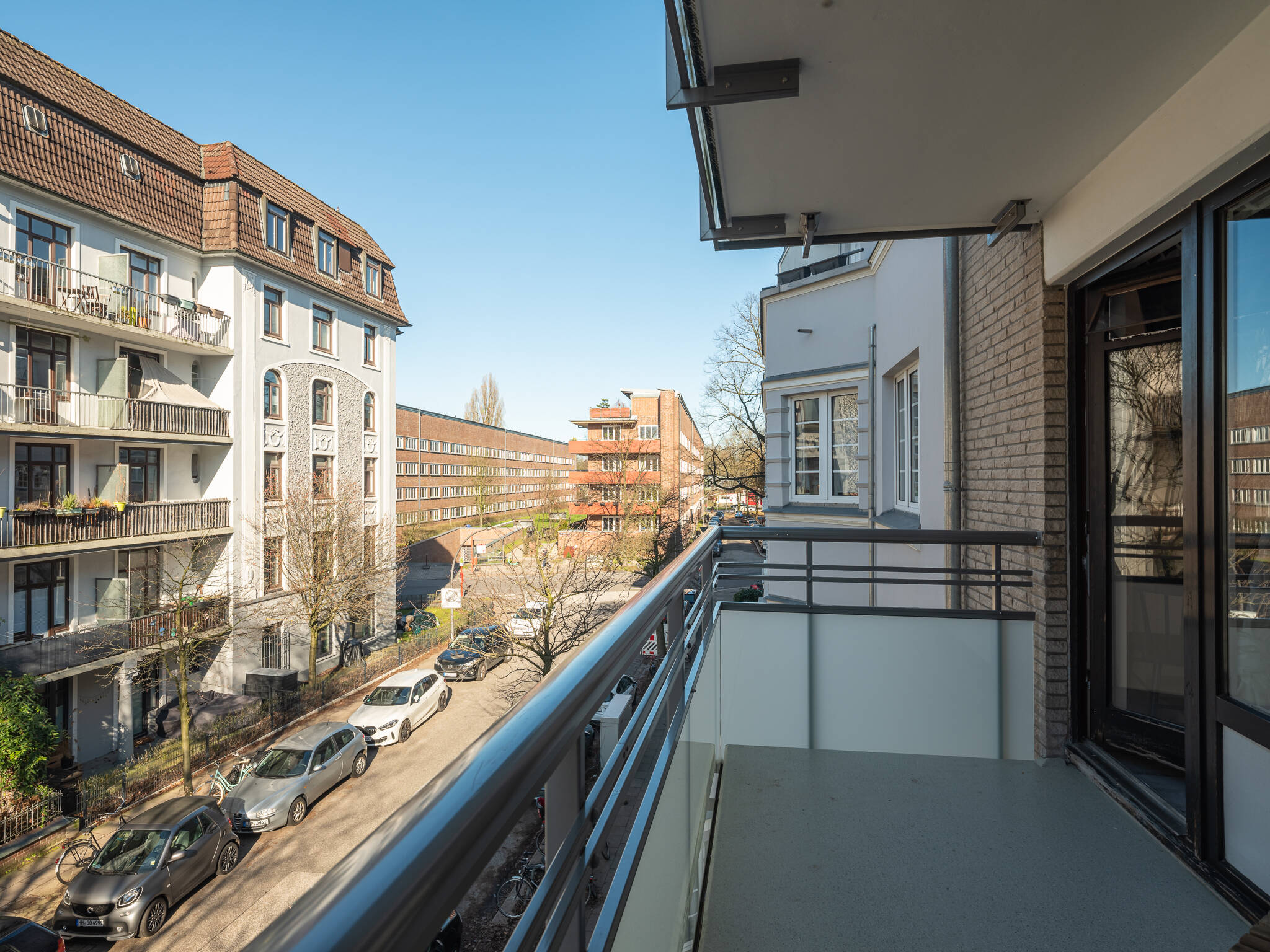 Vollständig saniertes und möbliertes 1-Zimmer City Apartment mit Balkon und optional Stellplatz in Winterhude, 22303 Hamburg (Hamburg-Nord Barmbek-Nord Winterhude)