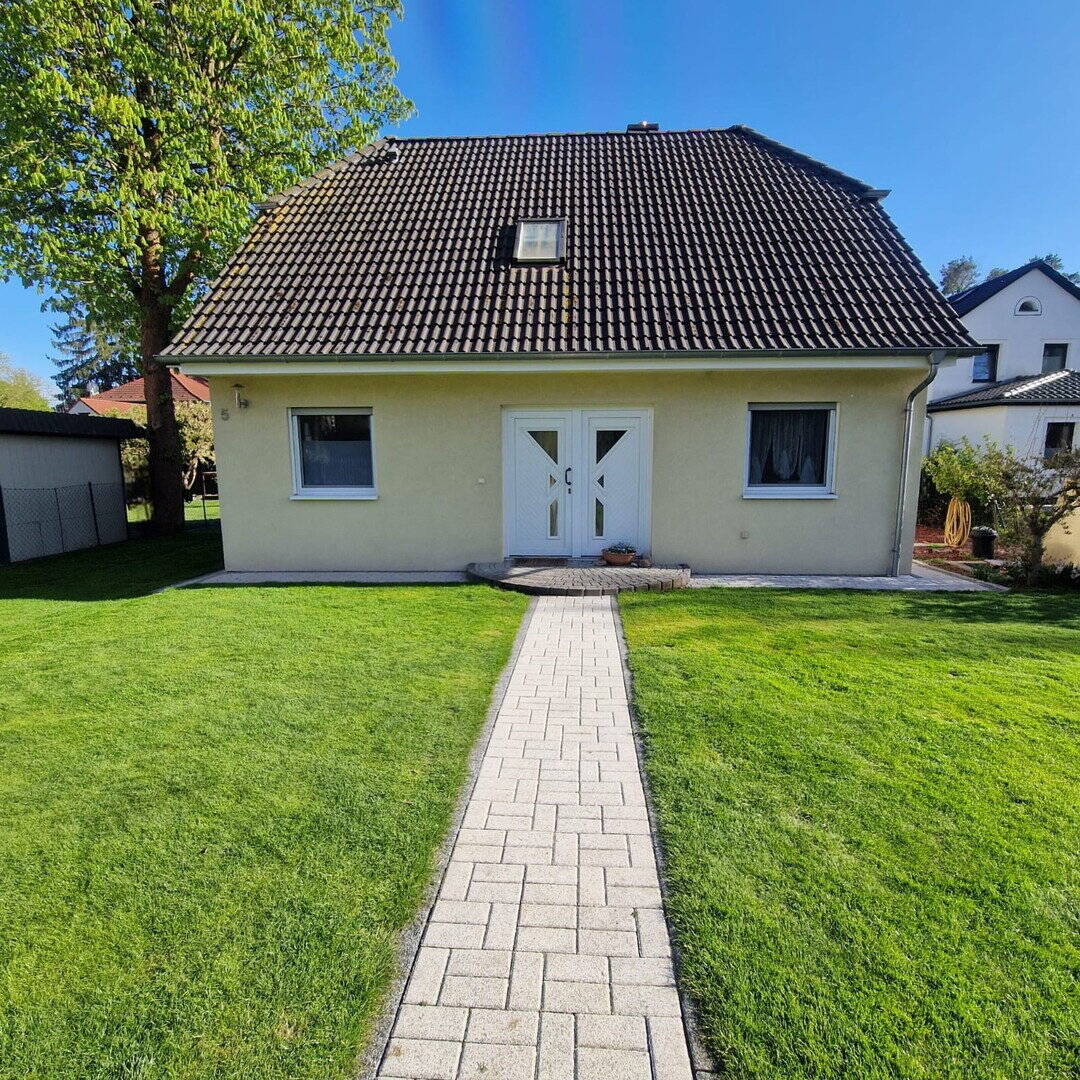 Einziehen statt Renovieren – hochwertig saniertes Familienhaus mit Erdwärme und Traumgarten, 16548 Glienicke/Nordbahn