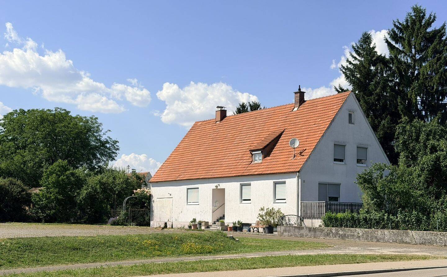 Freistehendes EFH mit int. Garage, Keller u. Gartenhaus auf knapp 1150m² GF nahe Donauwörth!, 86675 Buchdorf