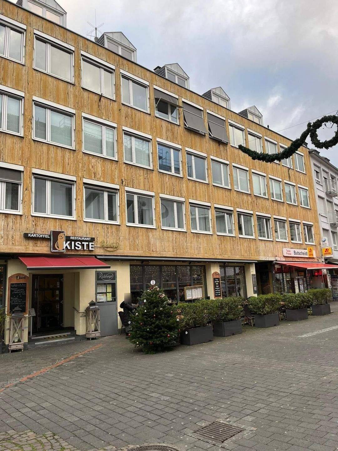 Helles Dachgeschoss-Apartment in zentraler Lage, 54290 Trier (Innenstadt Trier-Süd)