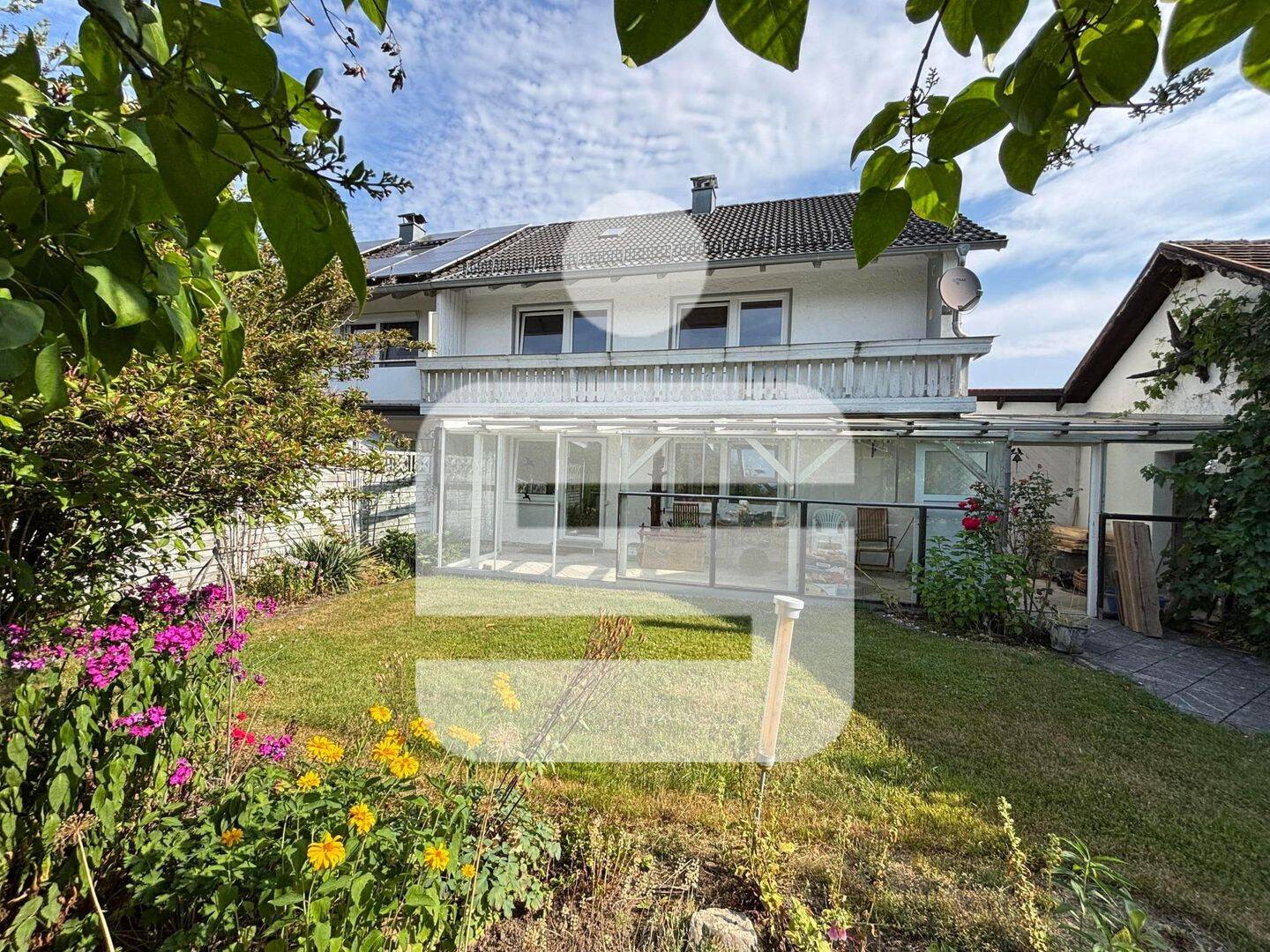 Viel Potential und traumhafter Garten, 92526 Oberviechtach