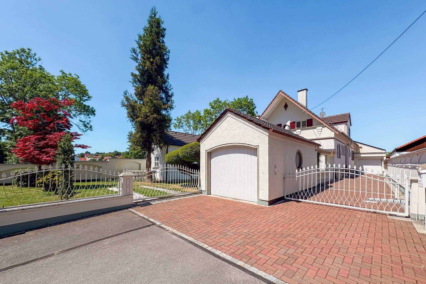 Exklusives Wohnjuwel mit Einliegerwohnung, traumhaftem Garten und vielfältigen Nutzungsmöglichkeiten, 86633 Neuburg a.d. Donau