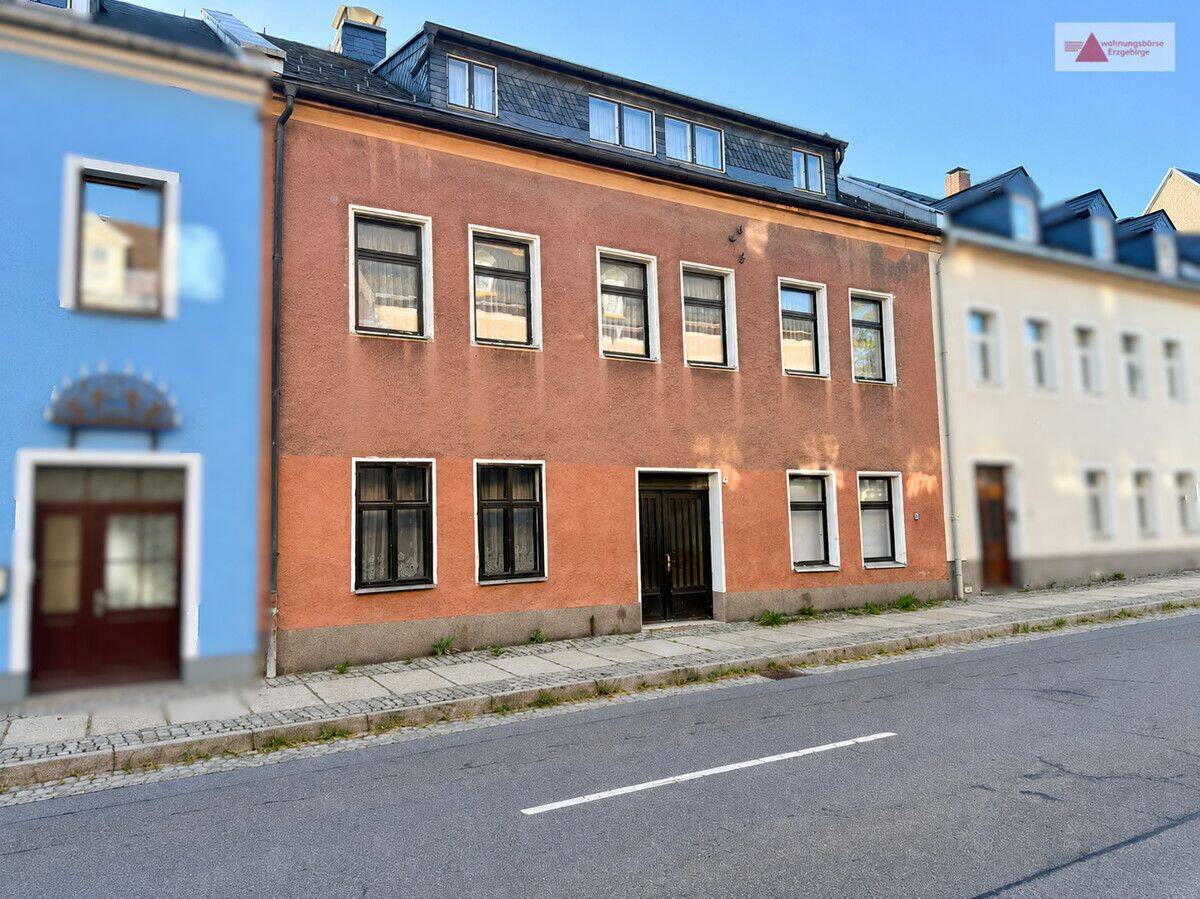 Wohnhaus mit ca. 200 m², Nebengebäude & Garten – Sanierungsobjekt in zentraler Lage von Schlettau, 9487 Schlettau