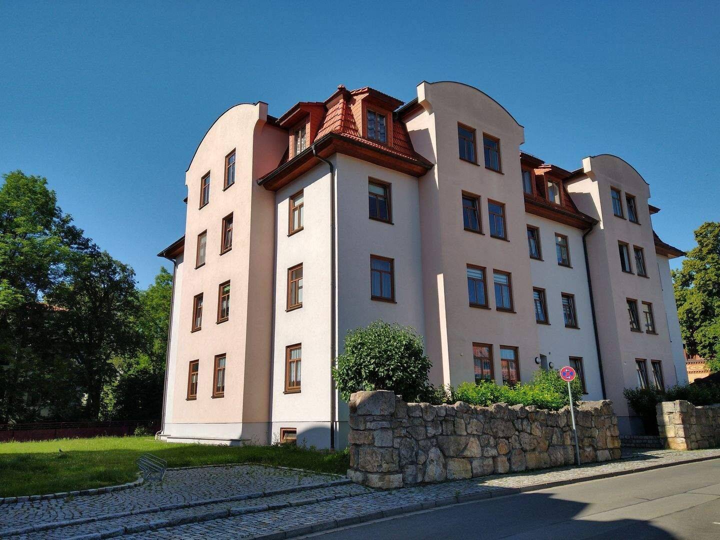Ruhige 2-Zimmer Wohnung im Grünen an der Riedmauer, 99310 Arnstadt