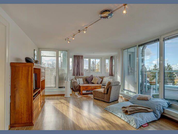 Möbliert: Helle Maisonettewohnung mit Balkon und Dachterrasse, 81377 München (Hadern Sendling-Westpark)