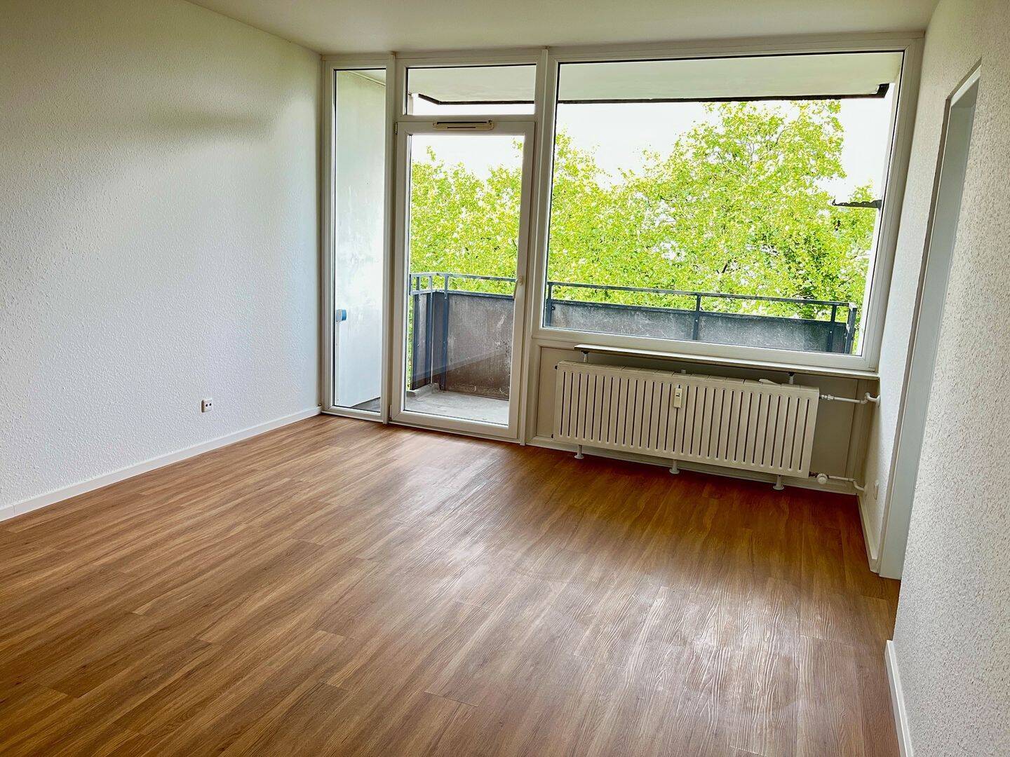Sanierte 1-Zimmer-Wohnung in Frankfurt-Nied zu vermieten!, 65934 Frankfurt am Main (Höchst Nied)