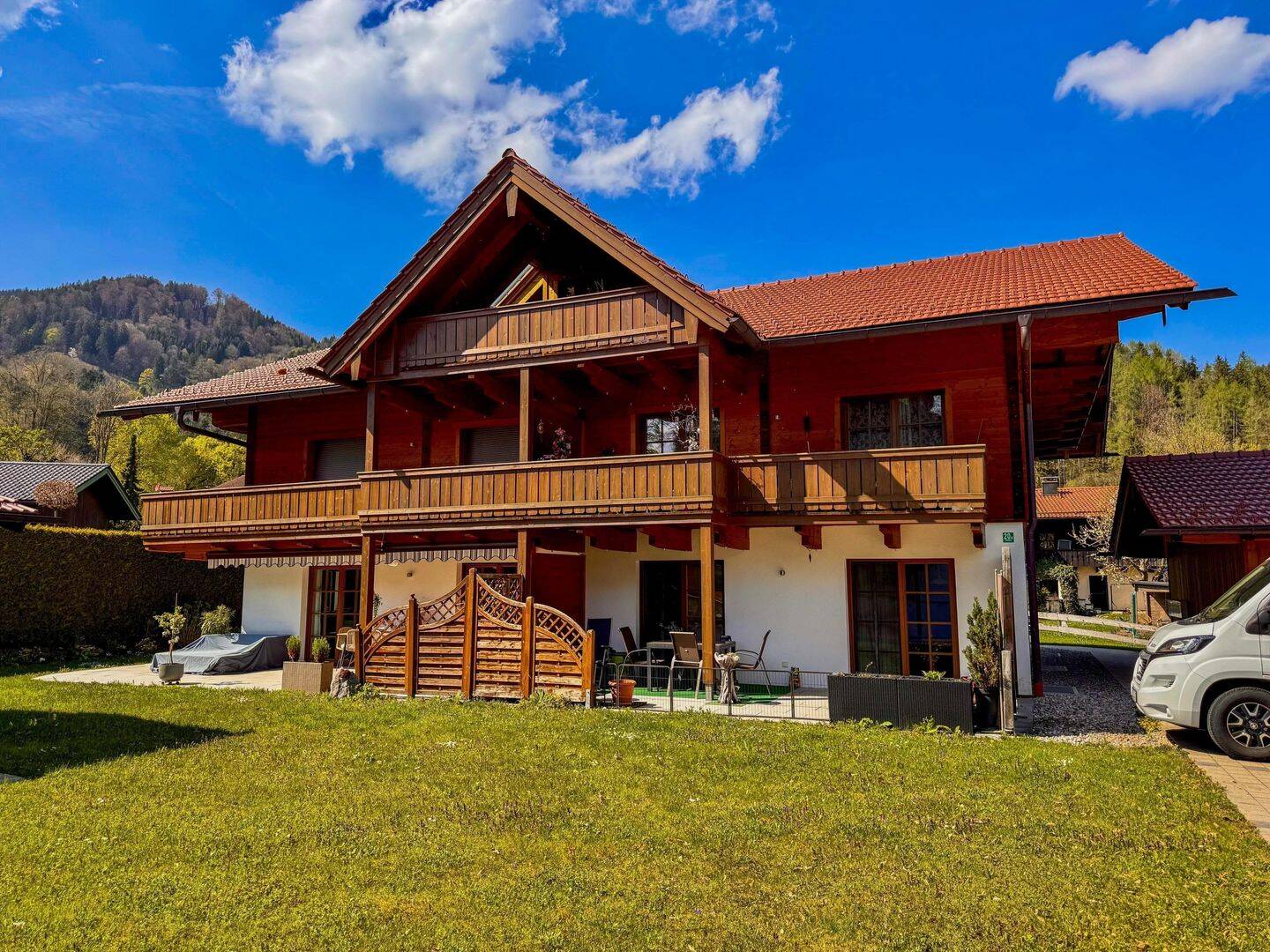 Attraktive EG-Wohnung in ruhiger Lage im Chiemgau, 83250 Marquartstein