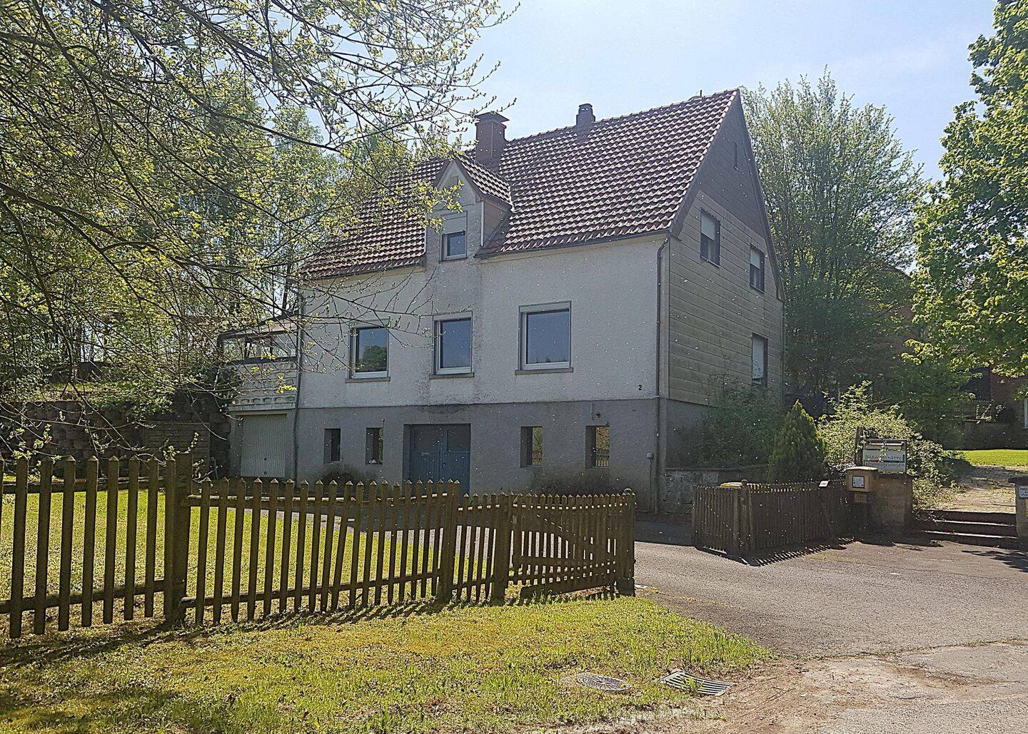 Für den Ersteher provisionsfrei – Einfamilienhaus in Nieheim-Himmighausen – Zwangsversteigerung!, 33039 Nieheim
