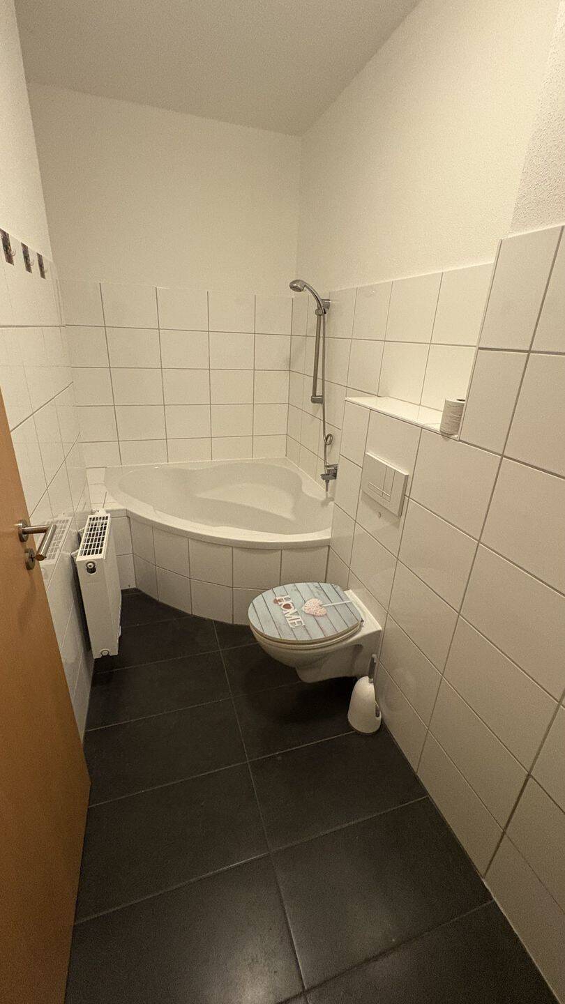 Attraktive 2-Raum-Wohnung mit Stellplatz, Aufzug und Weitblick über Chemnitz, 9126 Chemnitz (Altchemnitz Bernsdorf Gablenz Lutherviertel Sonnenberg)