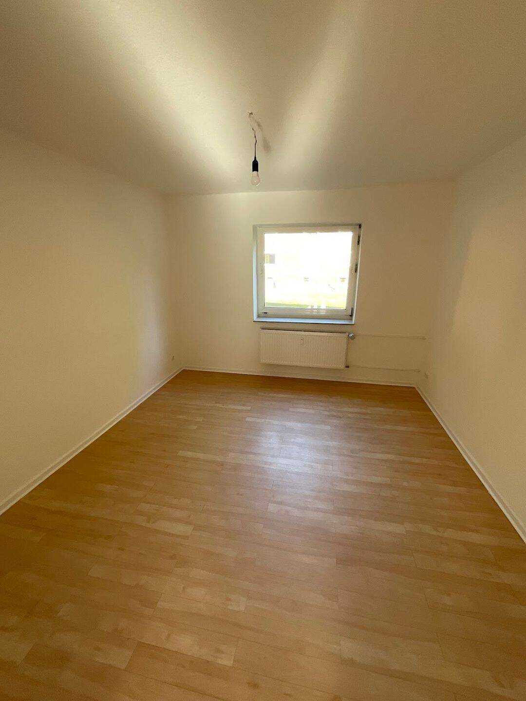 Schöne 2 Zimmer Wohnung im Herzen von Elmschenhagen., 24146 Kiel (Elmschenhagen-Süd)