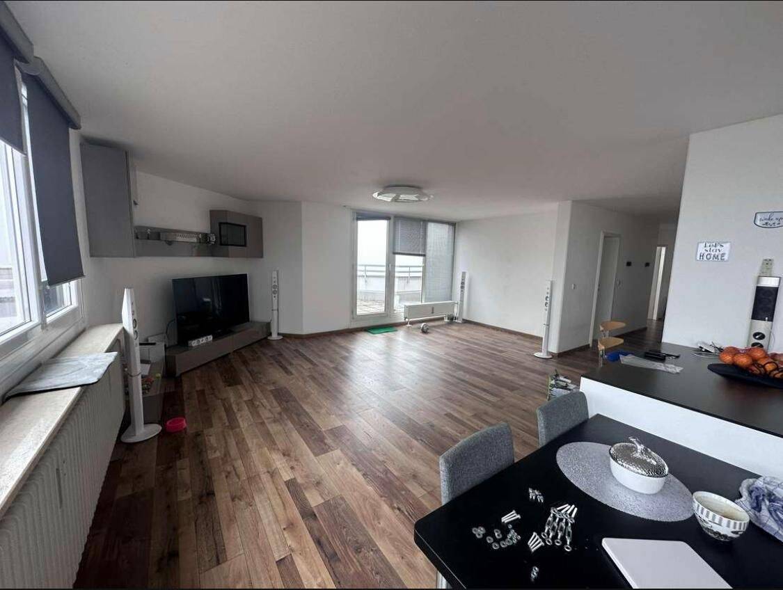 Einzigartige Penthouse Wohnung im 15. OG – Blick auf Alpen & Innenstadt – teilmöbliert, 81735 München (Berg am Laim Ramersdorf-Perlach Trudering-Riem)