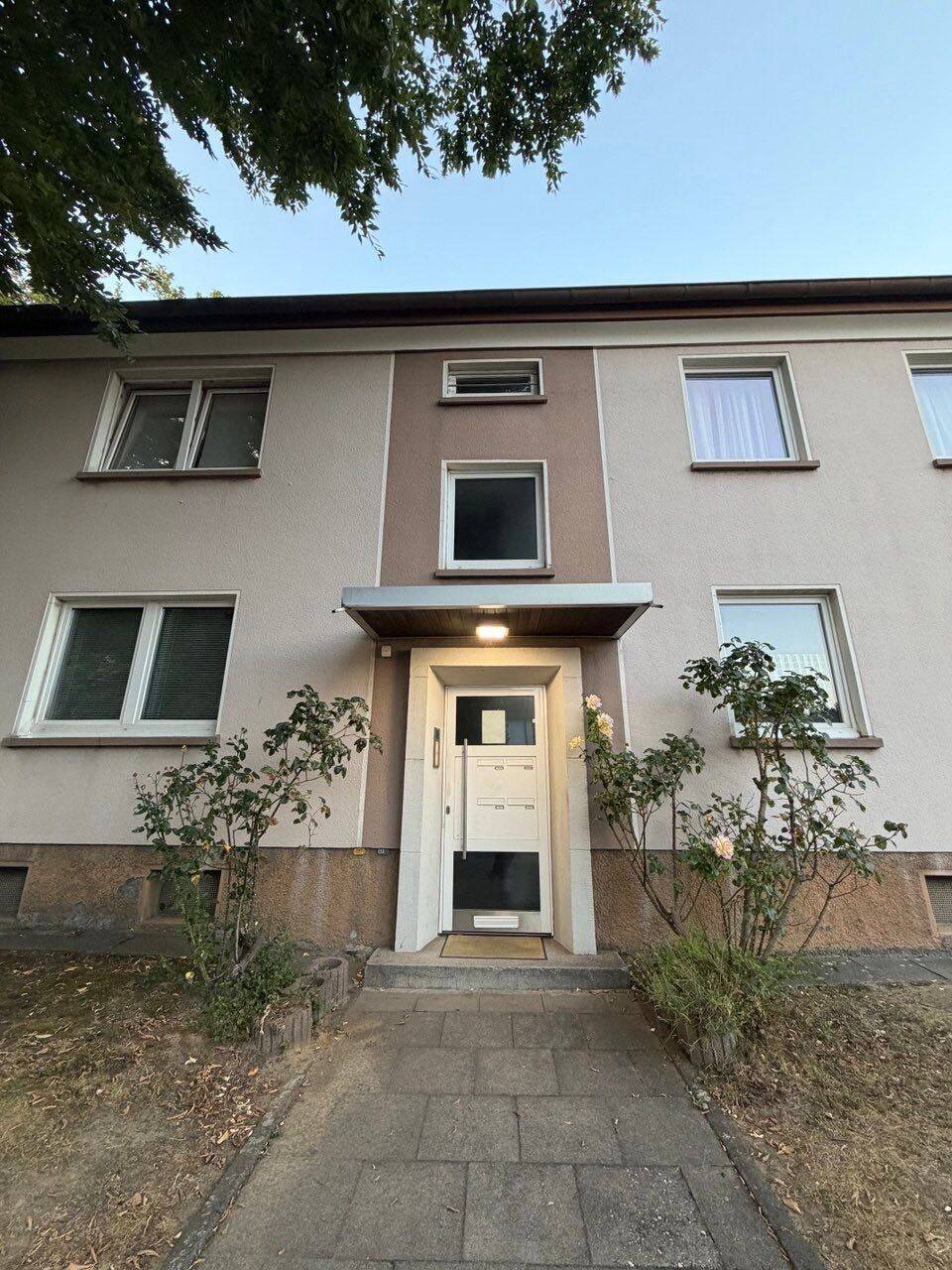 Charmante möblierte 2-Zimmer -Wohnung im grünen ruhige Lage und Natur direkt vor der Tür, 45307 Essen (Kray Leithe)