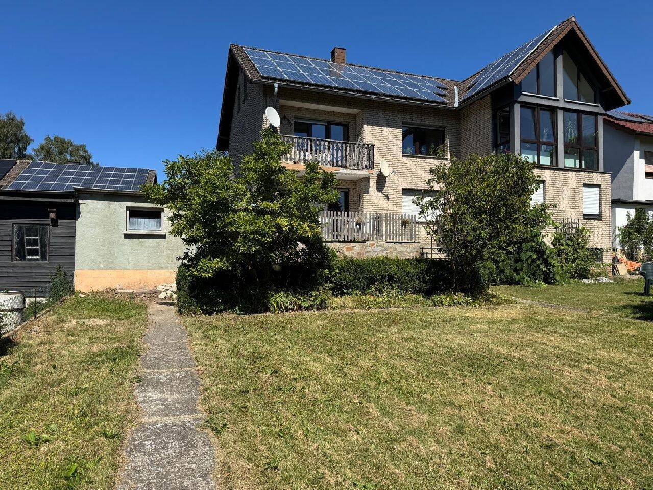 3,5 Zimmer Erdgeschoss-Wohnung in Lichtenau / Herbram, 15 Min bis Paderborn, 33165 Lichtenau