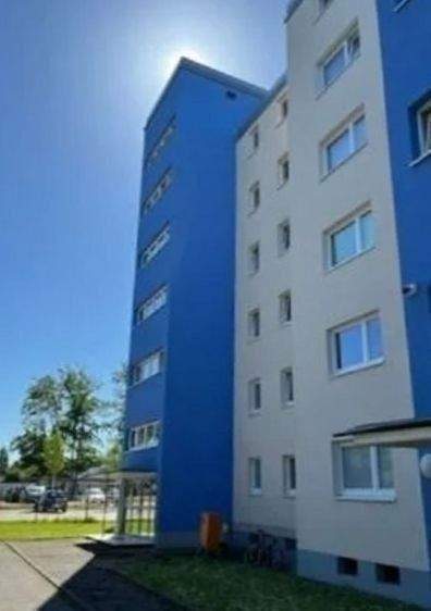 Vermietete 3,5-Zim-ETW m. gr. Balkon/Loggia, Pkw-Stellplatz, in zentr. Lage in Bergheim KP.: 139.800,-., 50126 Bergheim