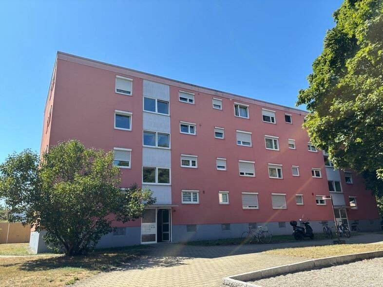 Schöne 2,5-Zimmer-Wohnung mit Balkon zu vermieten!, 88250 Weingarten