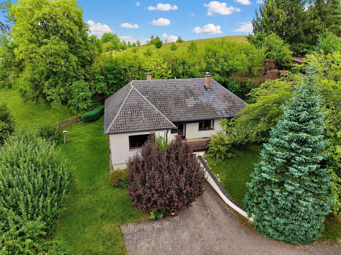 Toller Bungalow mit Garten und traumhaften Fernblick in Lisberg, 96170 Lisberg