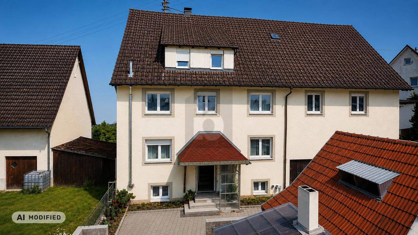 VIEL PLATZ, FAST FERTIG SANIERT, 72477 Schwenningen