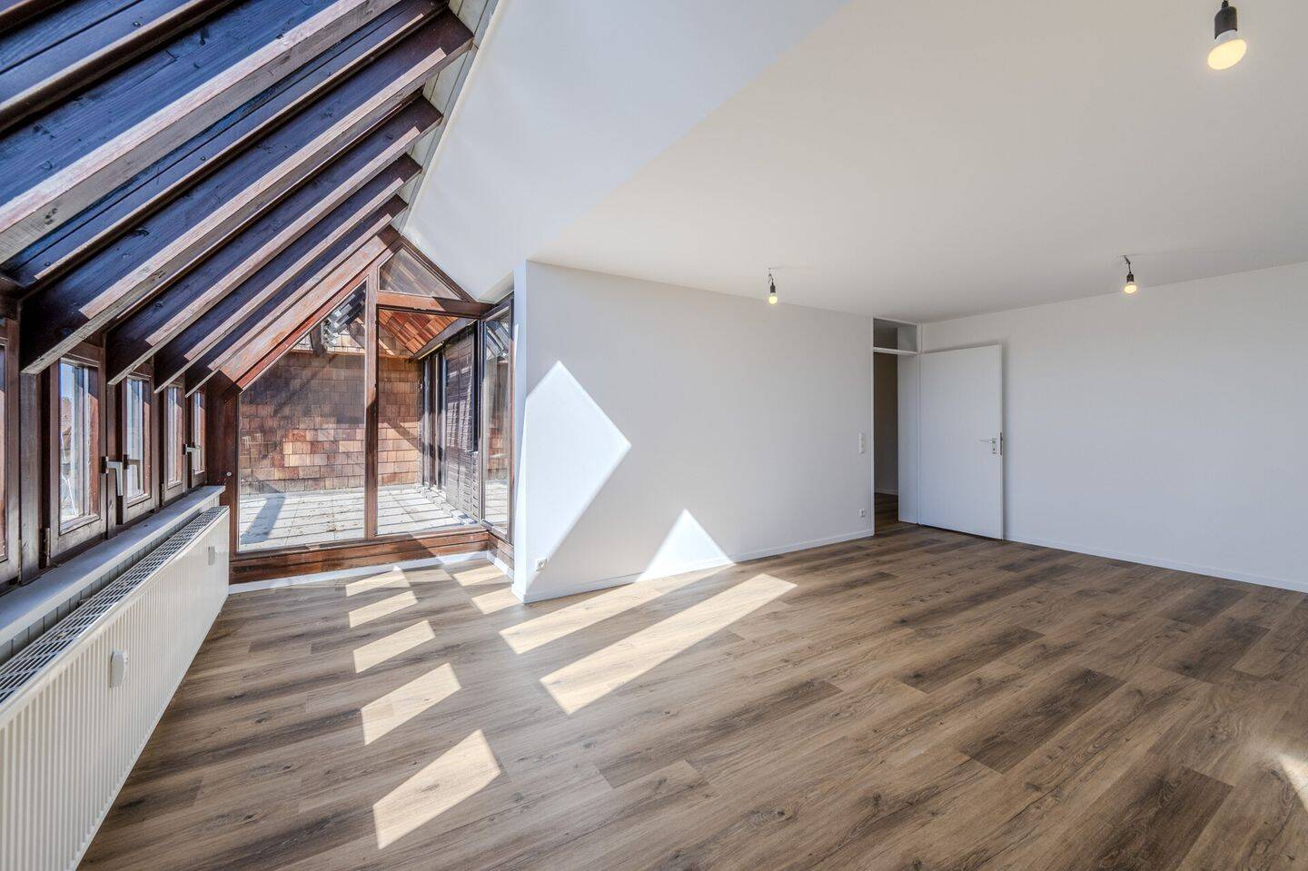 Viel Platz zum Wohlfühlen – Großzügige 4-Zimmer-Wohnung mit sonniger Terrasse, 71032 Böblingen
