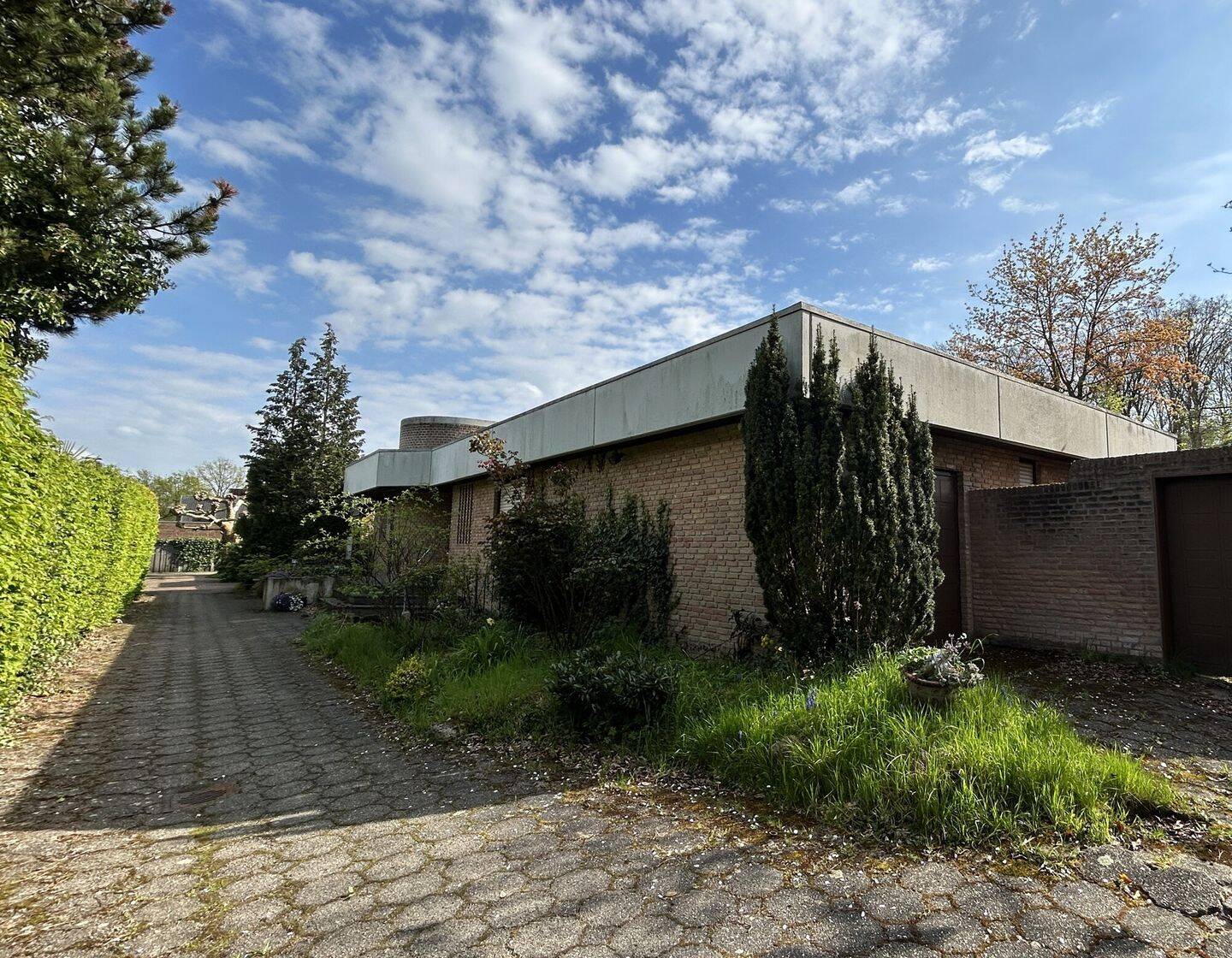 Architektonisches Unikat – Großzügiges Atriumhaus mit offener Bauweise und privaten Garten, 48159 Münster