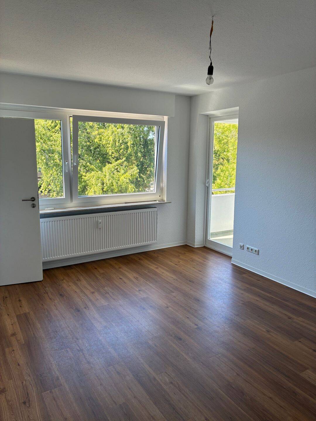 SENIOREN-Wohnung in FFM-Nieder-Erlenbach – 3,5 Zimmer mit Balkon, 60437 Frankfurt am Main