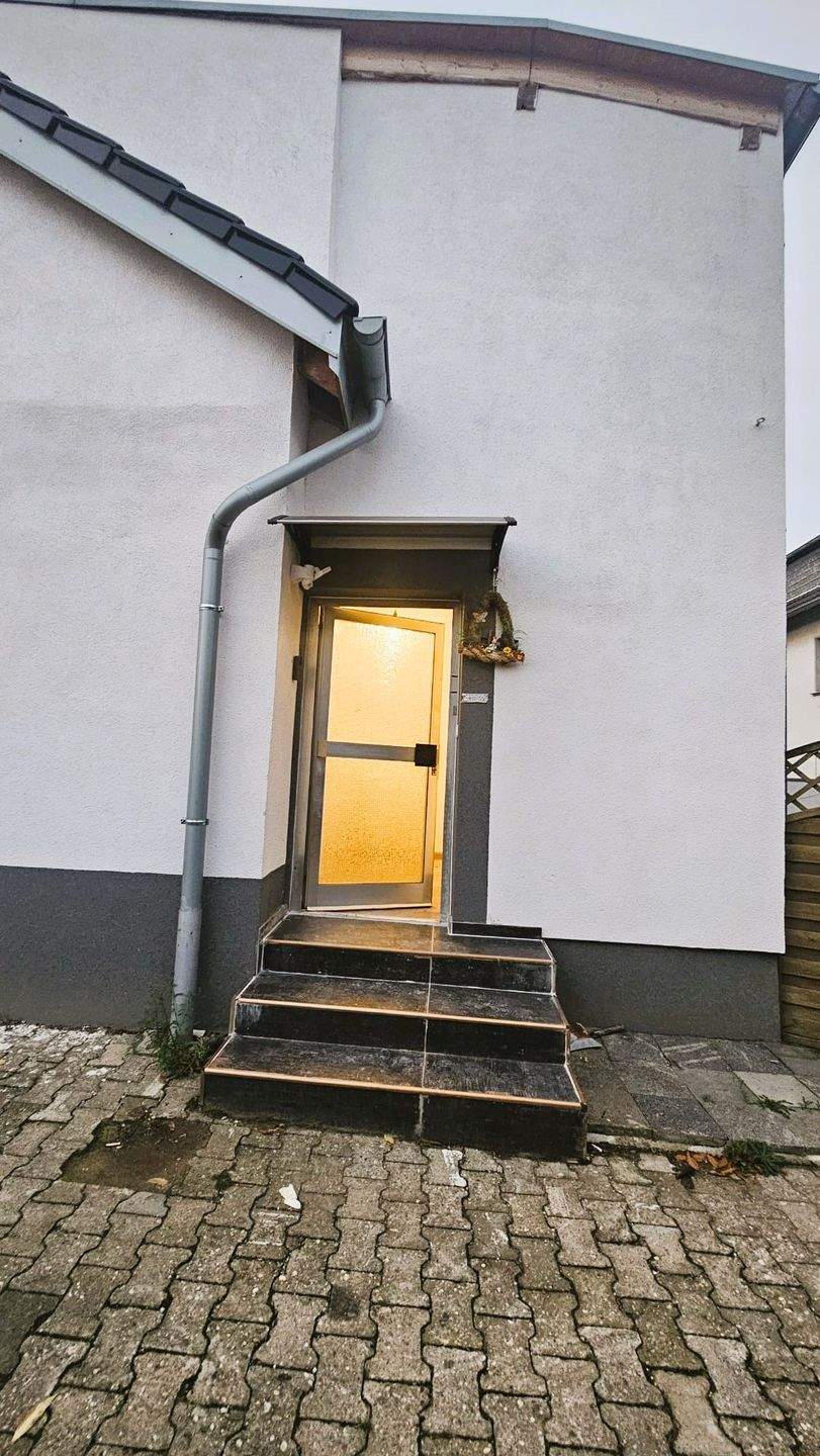 Attraktive 3-Zimmer-Wohnung mit Balkon in ruhiger Wohnlage, 41464 Neuss