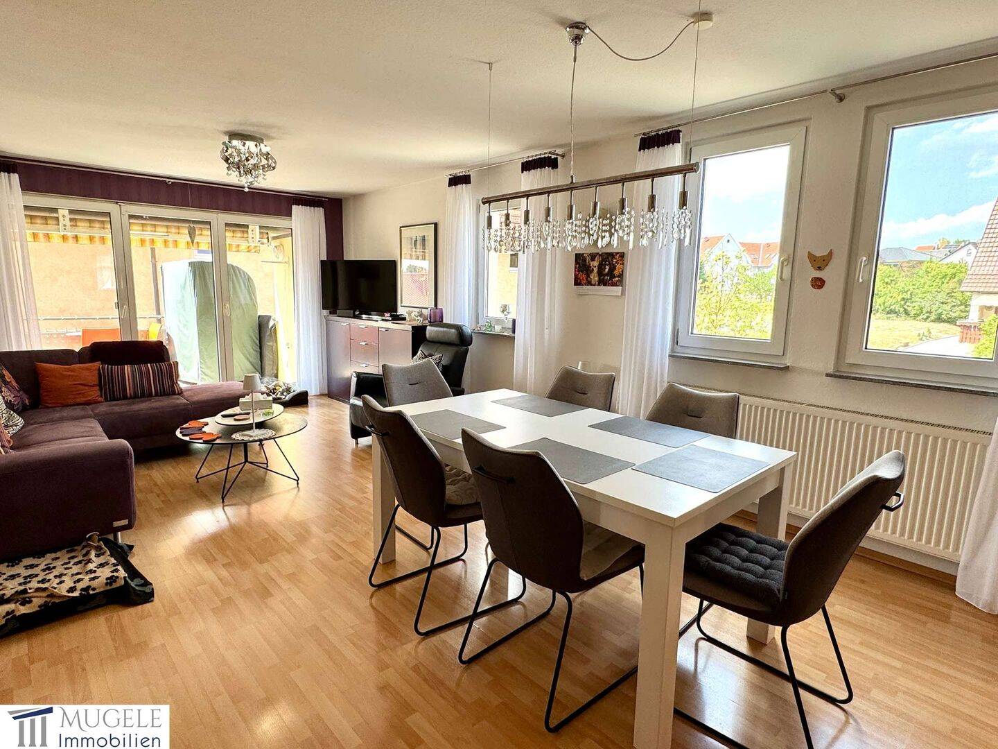 *Für Jung & Alt: 3-Zimmer-Wohnung mit Balkon, Aufzug & TG-Stellplatz in Gäufelden!*, 71126 Gäufelden