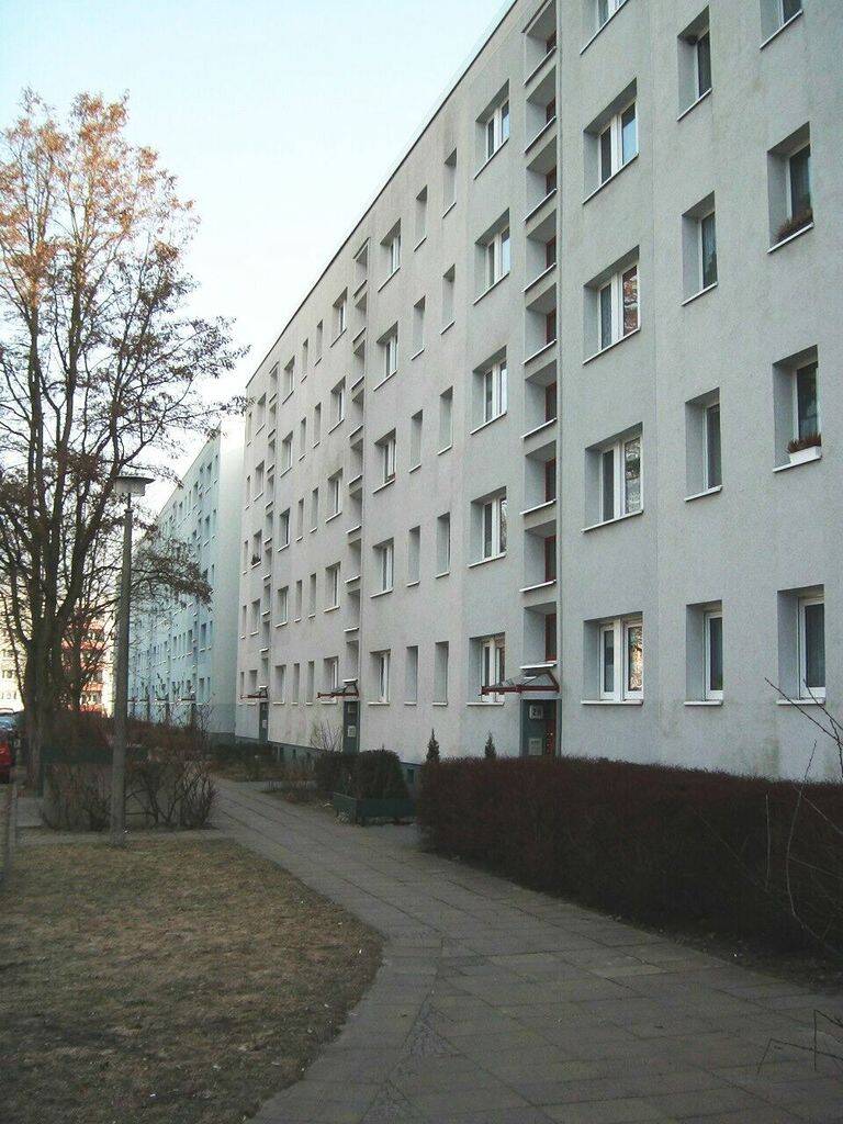 WBG – bezugsfertige 3 Zimmerwohnung mit Balkon u. Bad mit Wanne!, 14772 Brandenburg an der Havel (Altstadt Görden Hohenstücken Nord)
