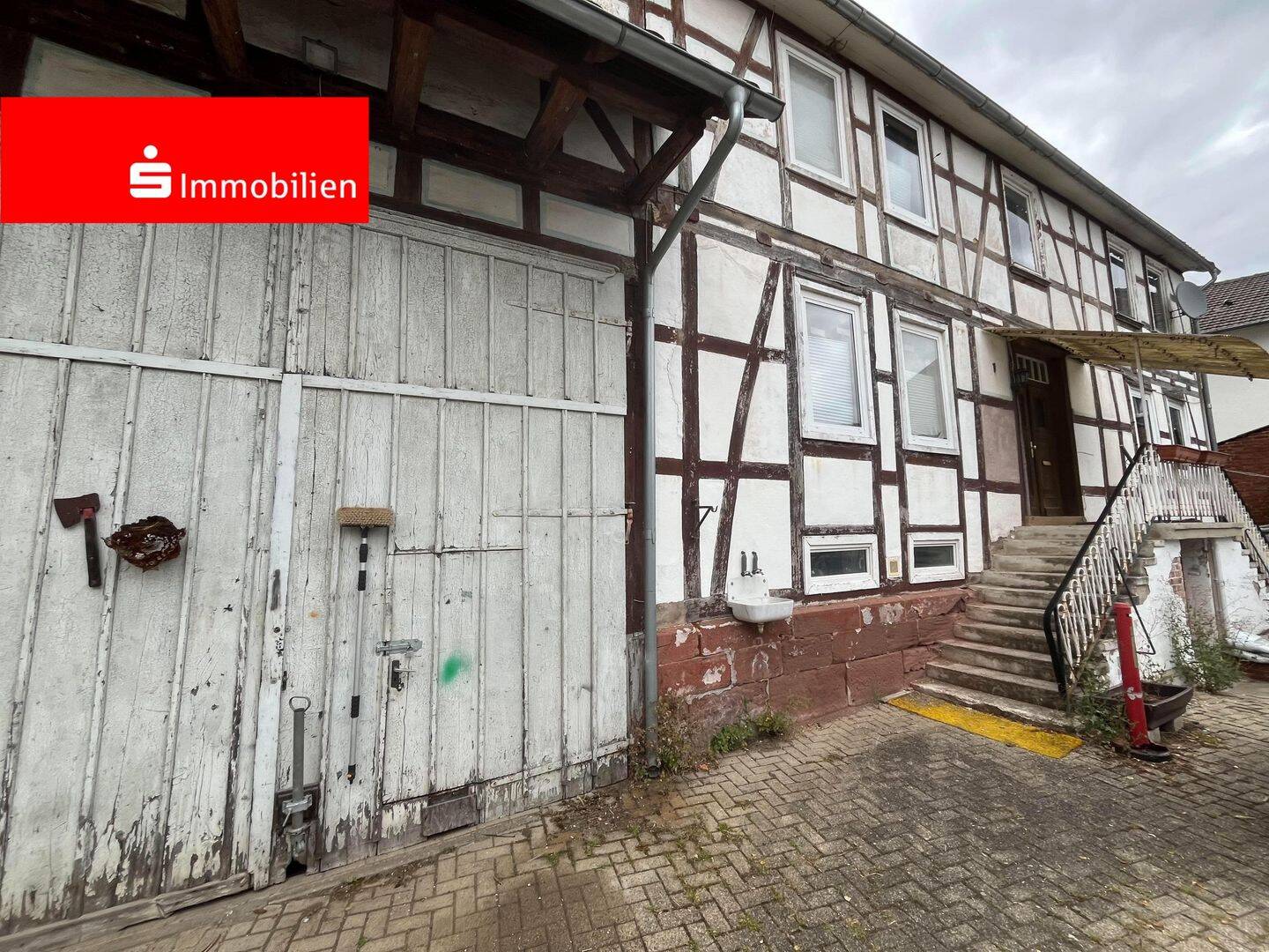 Großes, renovierungsbedürftiges Einfamilienhaus mit Nebengebäude!, 34576 Homberg (Efze)