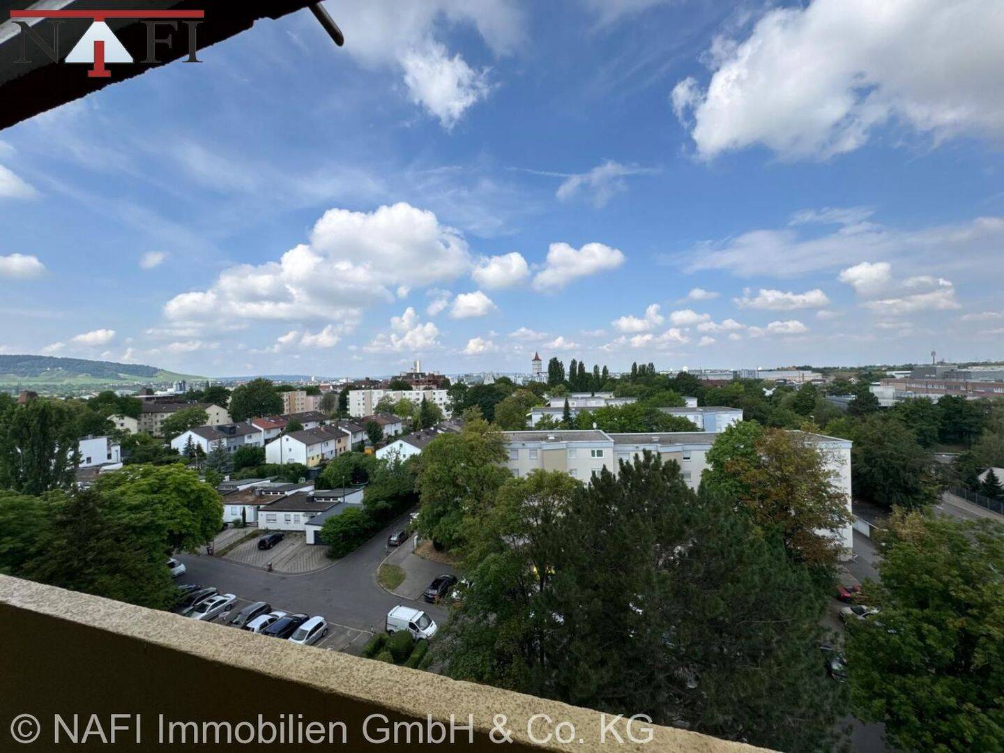 **Zentral wohnen in Waiblingen – Gepflegte 2-Zimmer-Wohnung mit Balkon und Aufzug**, 71332 Waiblingen
