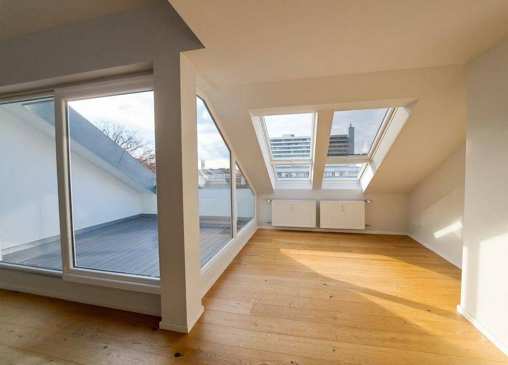 traumhafte DG-Wohnung mit Dachterrasse und Galerie und Klimaanlage, 81369 München (Sendling Sendling-Westpark Thalk. Obersendl.-Forsten-Fürstenr.-Solln)
