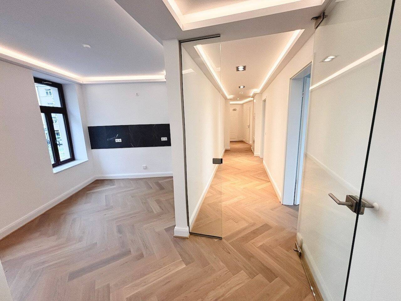 Die ist es! + Erstbezug + Parkett + Fußbodenheizung + Tageslichtbad mit Wanne & Dusche + LED-Licht, 4177 Leipzig (Altlindenau Lindenau)