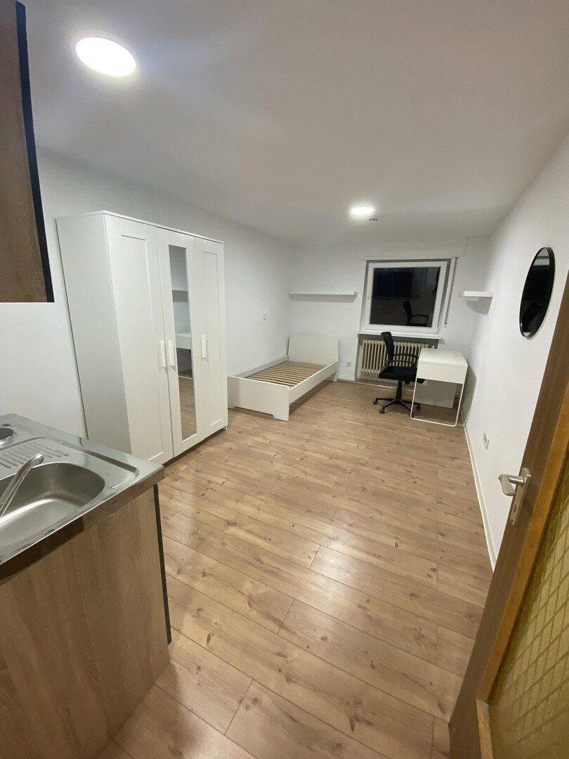 1 Zimmer-Apartment renoviert und neu möbliert, super zentral!, 68165 Mannheim (Fahrlach Oststadt Schwetzingerstadt)