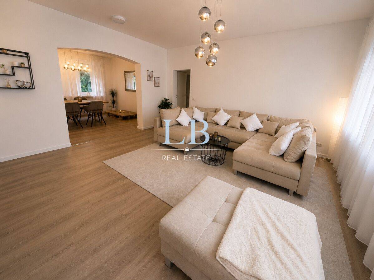 Helle 5-Zimmer-Wohnung – ideal auch für Firmenvermietung, 55768 Hoppstädten-Weiersbach
