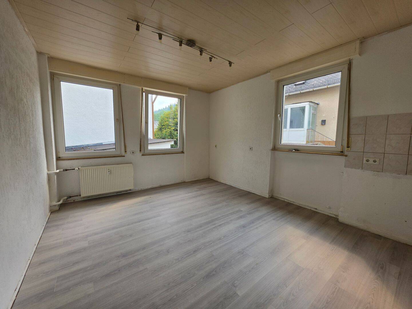 5-Zimmer-Wohnung zur Vermietung in Tiefenstein, 55743 Idar-Oberstein