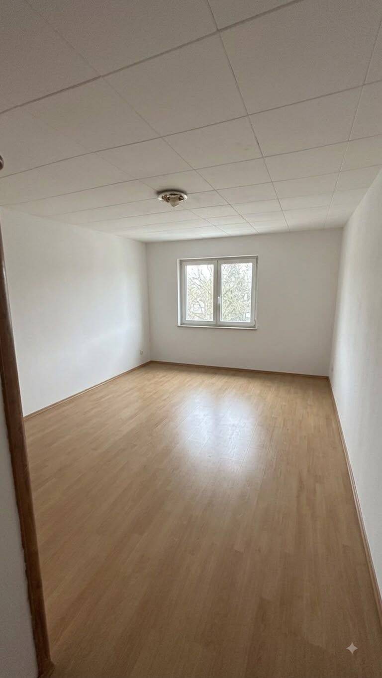 Helle und schöne Wohnung in Nürnberg-Mögeldorf, 90482 Nürnberg (Freiland Laufamholz Mögeldorf Rehhof Unterbürg)