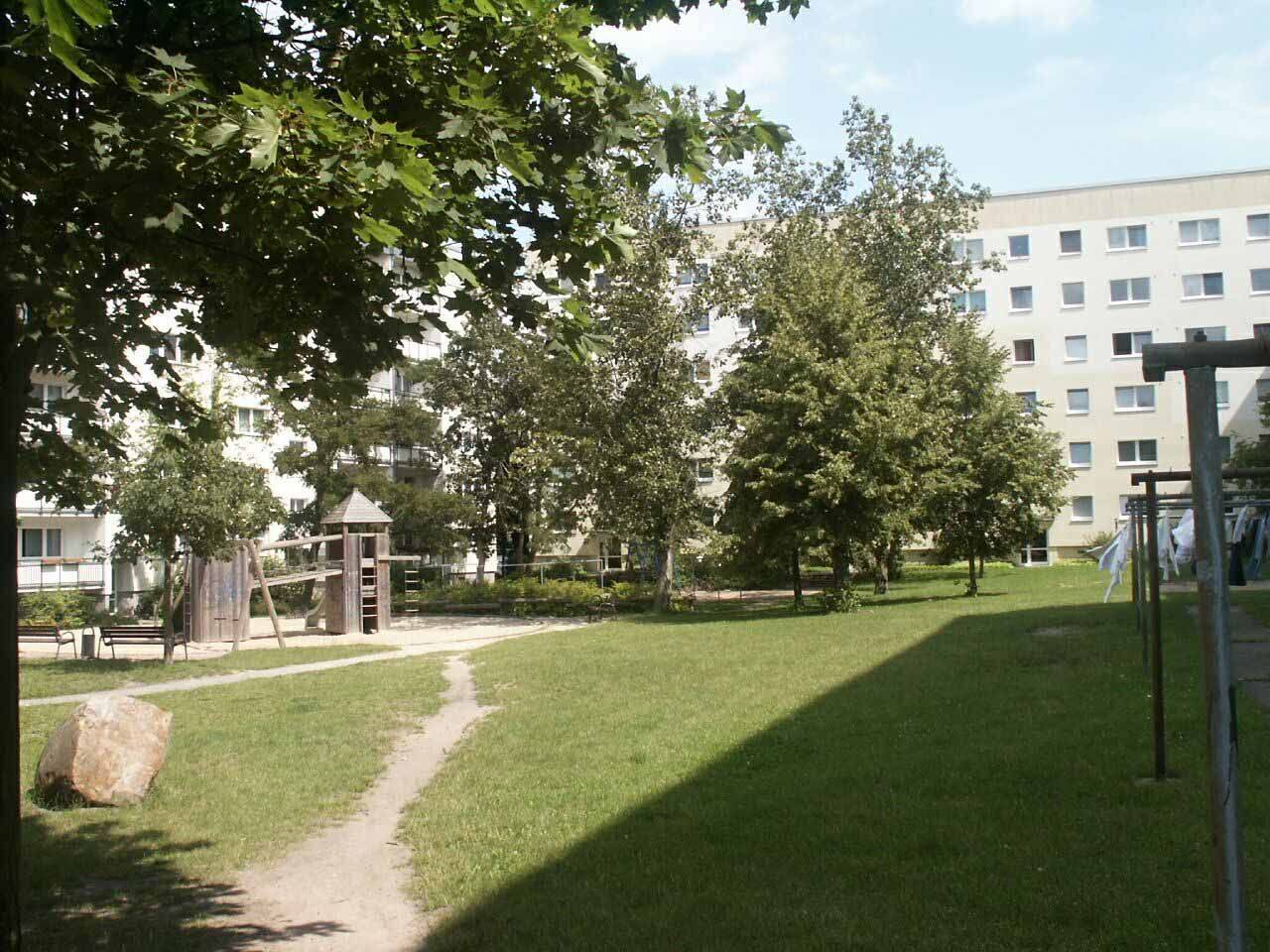 … Gefunden –  in der 2. Etage mit Balkon! …, 17033 Neubrandenburg