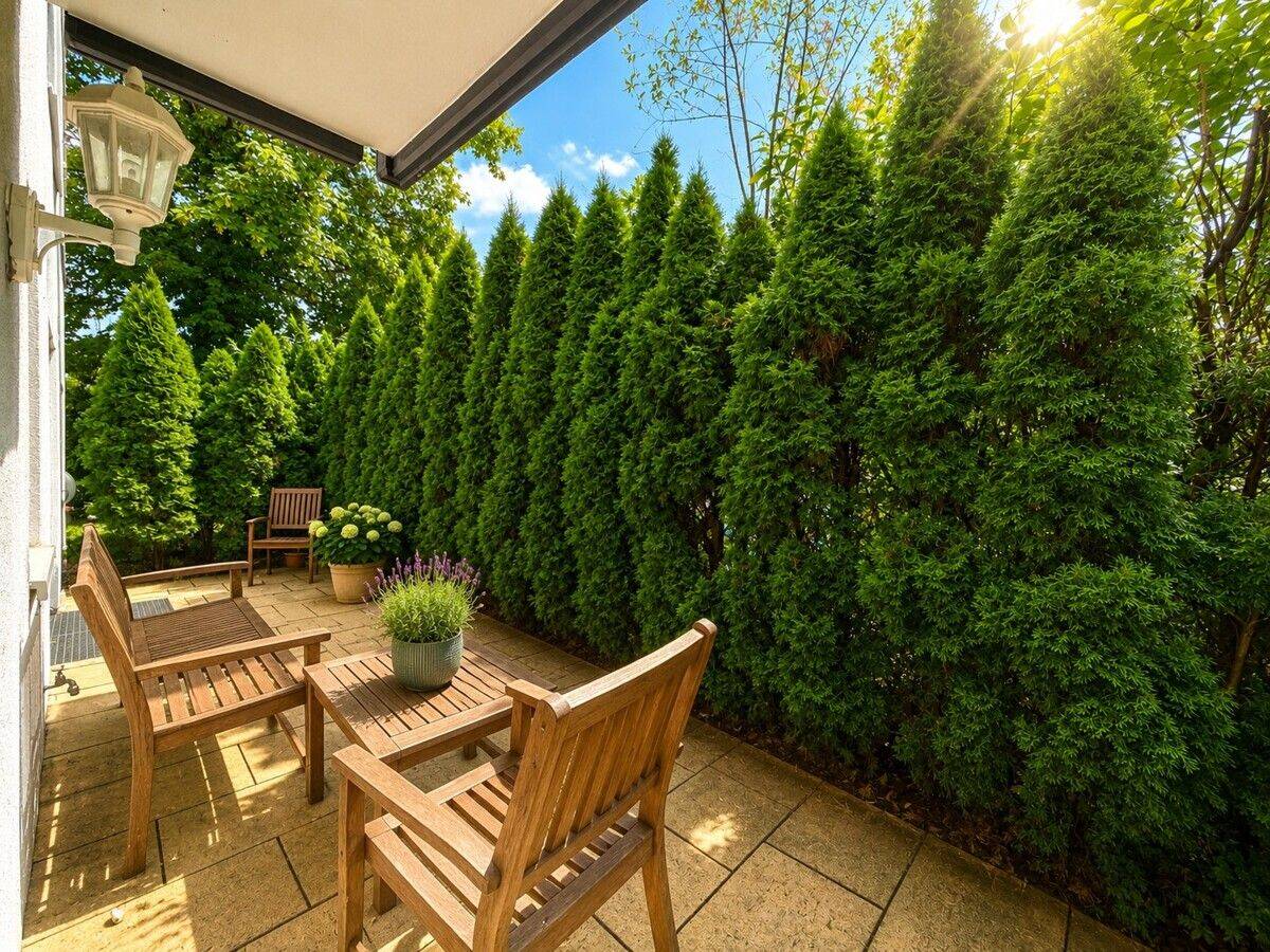 Wunderschöne neue Terrassen-Garten-Wohnung, nach Westen ausgerichtet und mit Einbauküche in Moosach, 80992 München (Moosach Neuhausen-Nymphenburg Pasing-Obermenzing)