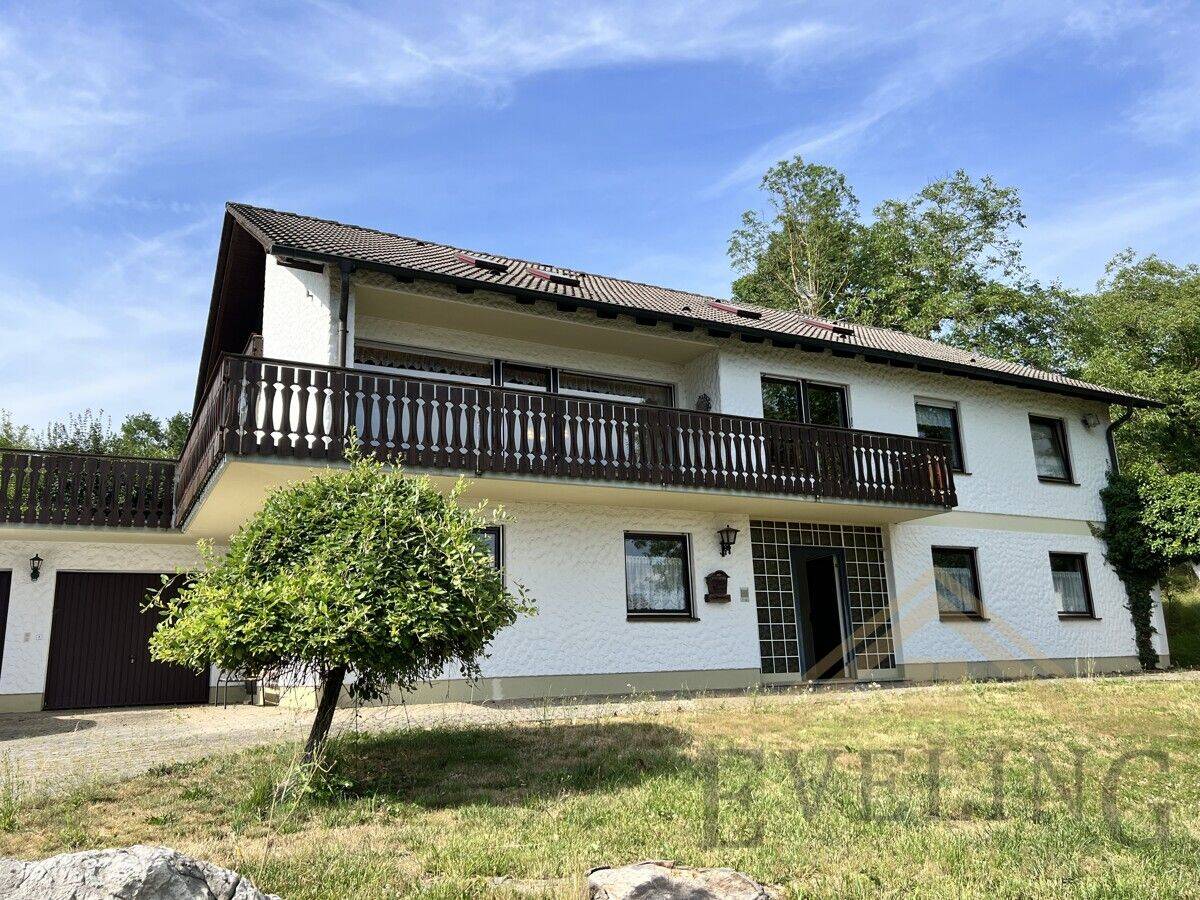 Großzügiges Einfamilienhaus mit viel Potenzial und Ausbau-Reserve in Scheßlitz bei Bamberg, 96110 Scheßlitz