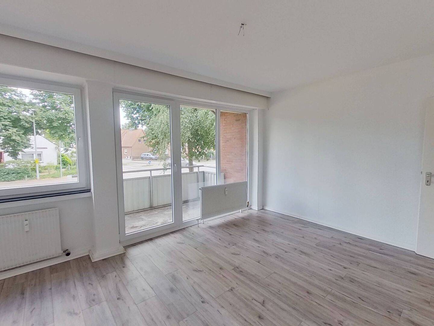 Bequem im Erdgeschoss wohnen: 2 Zimmer mit Balkon & Tageslichtbad, 49356 Diepholz