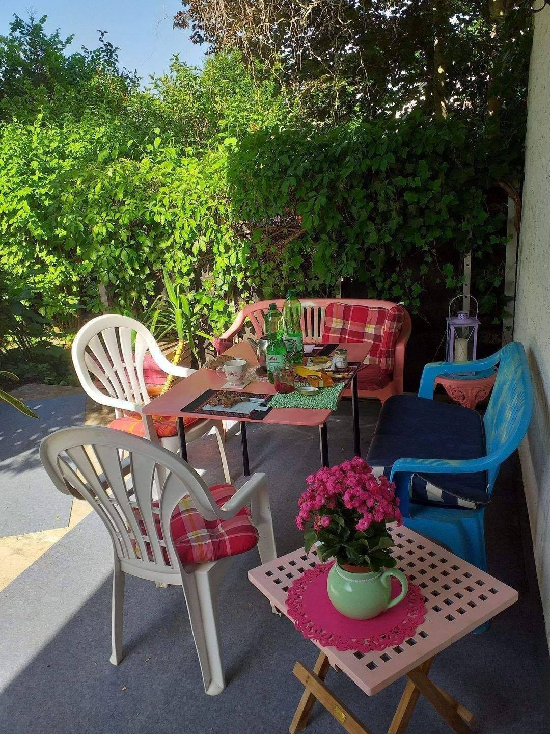 VB 429.000 Euro – gemütliches EFH mit Doppelgarage und großem Garten in sehr ruhiger und familienfreundlicher Lage von Kleinsendelbach ***, 91077 Kleinsendelbach