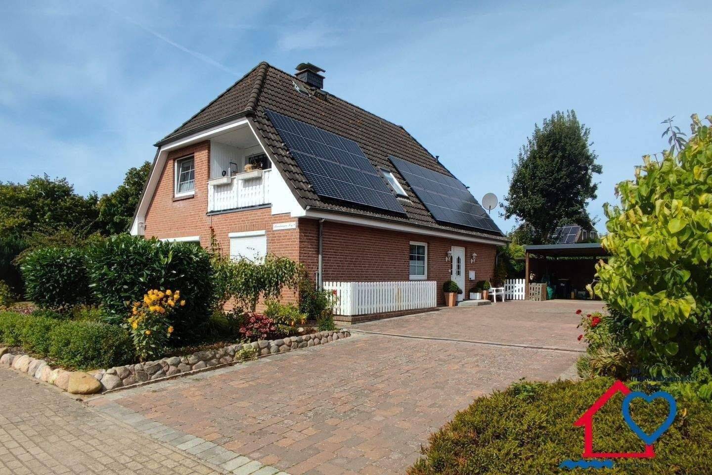 Viel Platz in Ostseenähe: Haus mit Pool, PV, Keller, Balkon, Terrasse & Doppelcarport, 24257 Schwartbuck