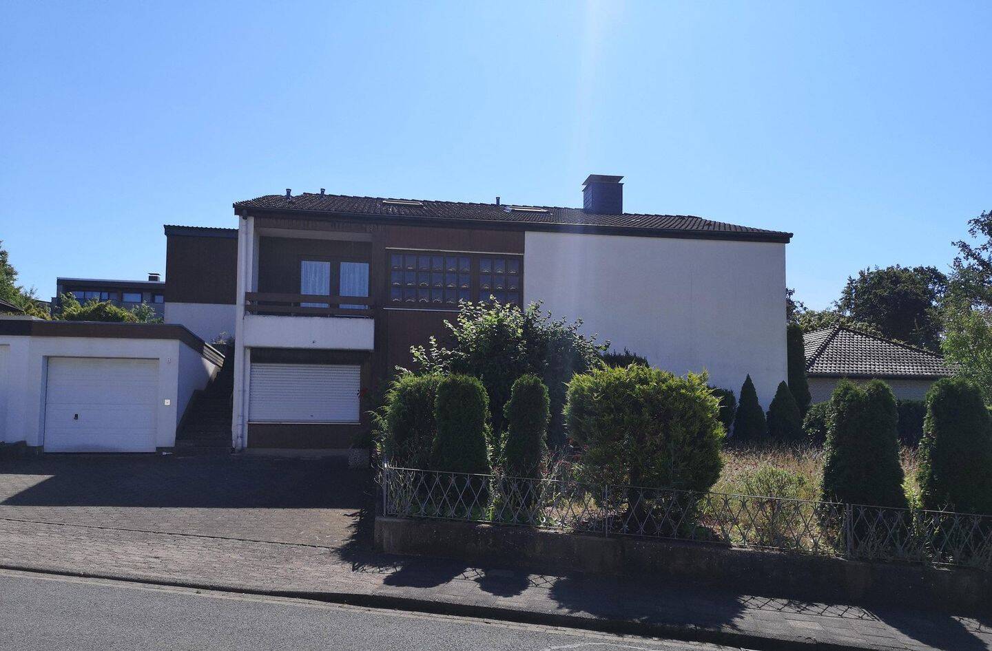 Einfamilienhaus mit Anliegerwohnung, 31785 Hameln