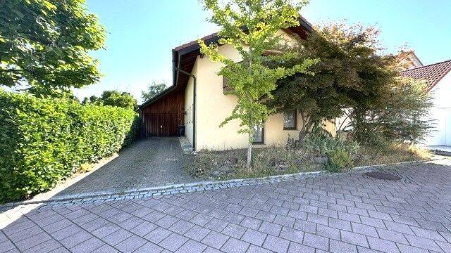 Großzügiges Einfamilienhaus in ruhiger Lage – viel Raum für Ihre Wohnträume., 73087 Bad Boll