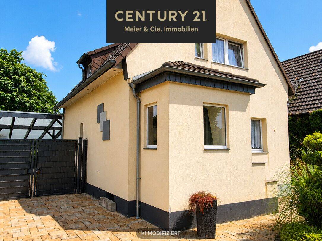 Elsdorf – Wohnen wie im Urlaub – außergewöhnliches Einfamilienhaus auf 936 m² Traumgrundstück, 50189 Elsdorf