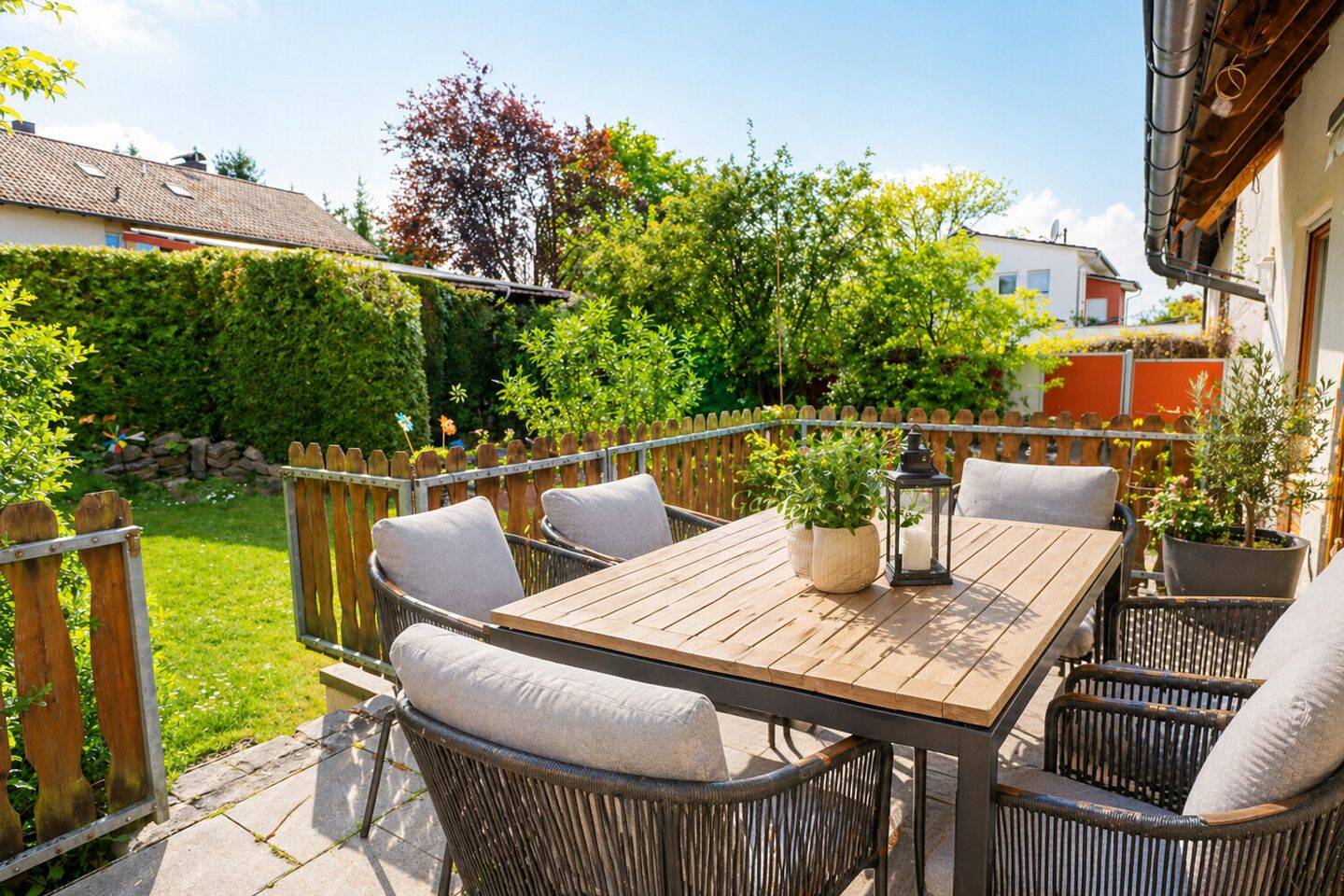 Familienfreundliche Doppelhaushälfte in Bubenreuth mit Garten und moderner Technik, 91088 Bubenreuth