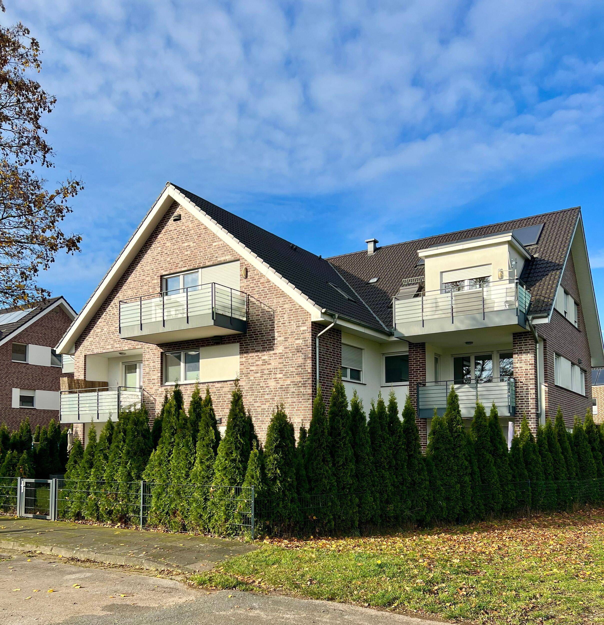 3 Zimmerwohnung im Obergeschoss mit Balkon, 33415 Verl